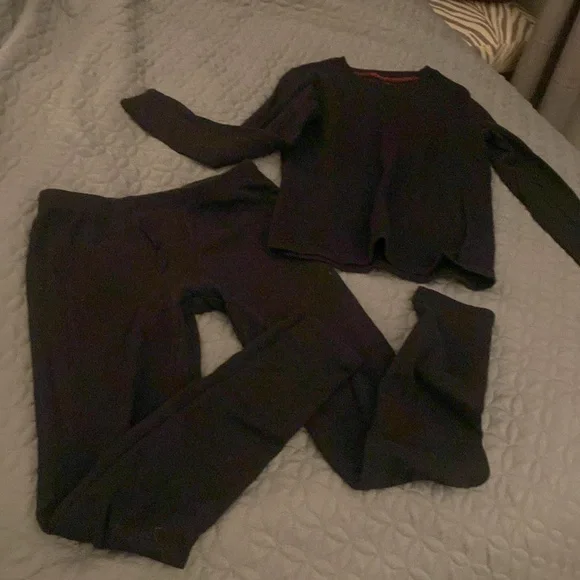 8 piece mix and match boys winter pajamas - Picture 5 of 11